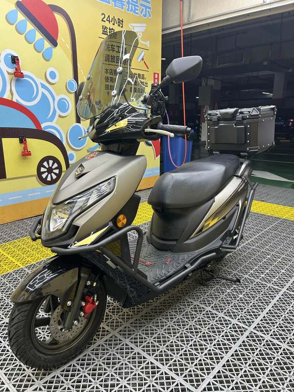 二手济南铃木优驿 UE125T