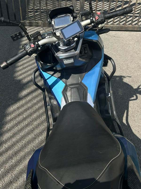 二手布雷斯通极宙 ADV150