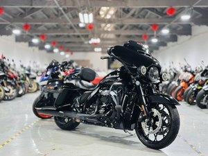 二手哈雷戴维森大道滑翔 Street Glide