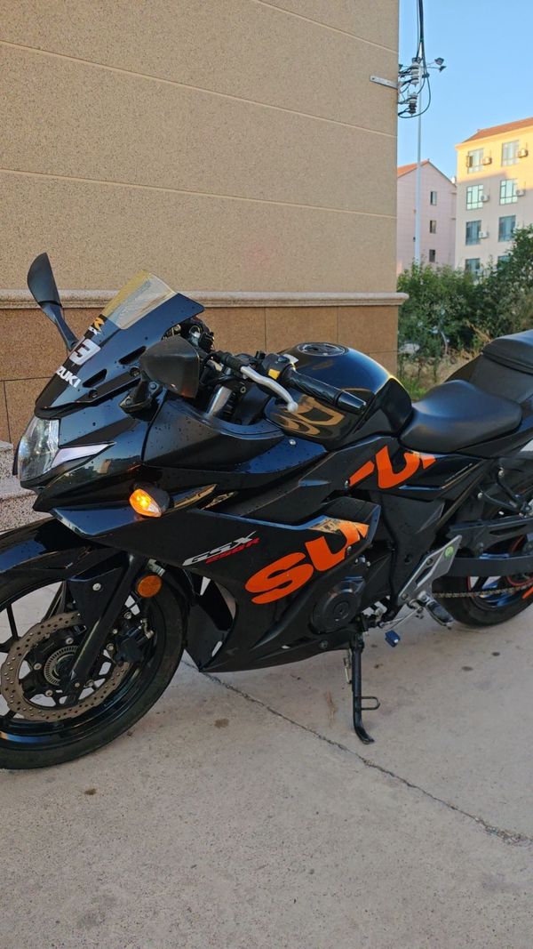 二手豪爵铃木GSX250R