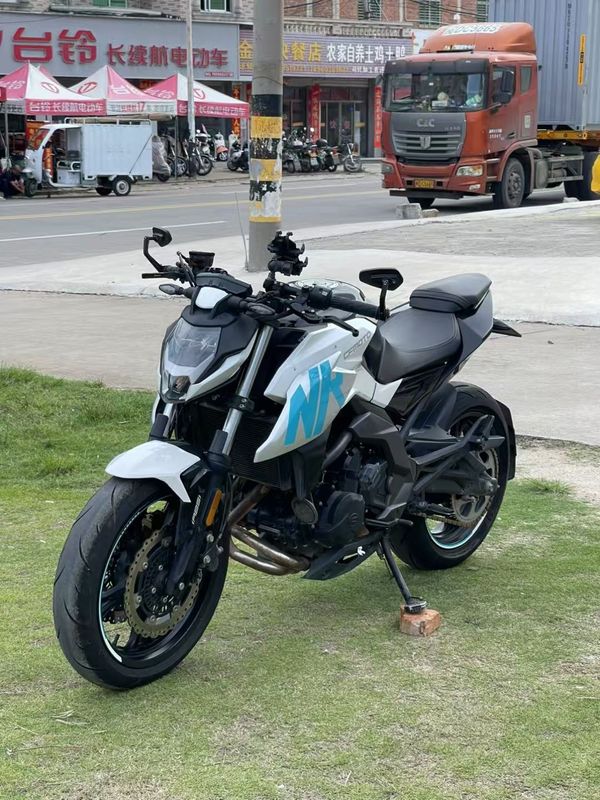 二手春风400NK