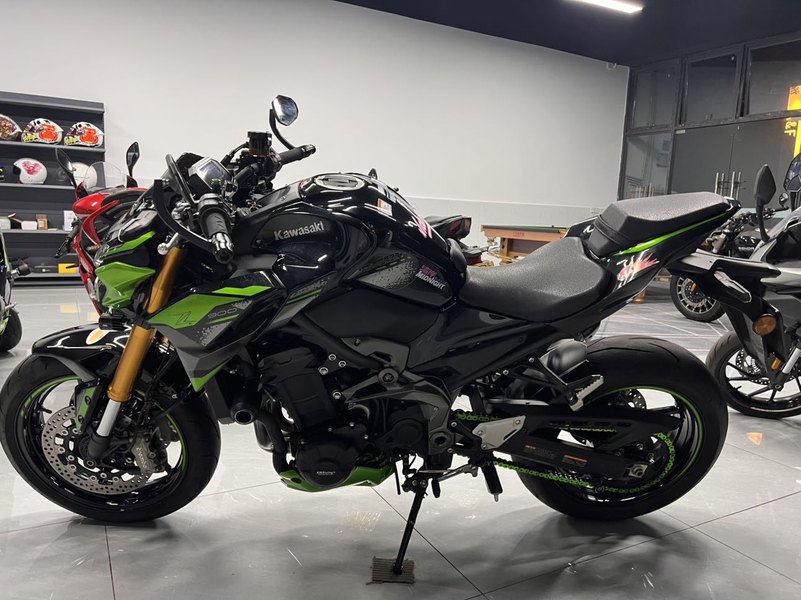 二手川崎Z900