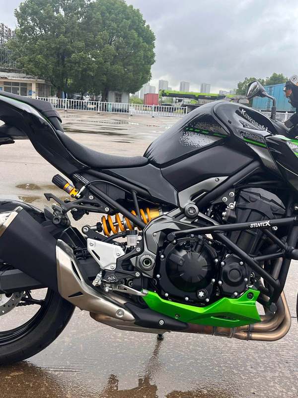 二手川崎Z900