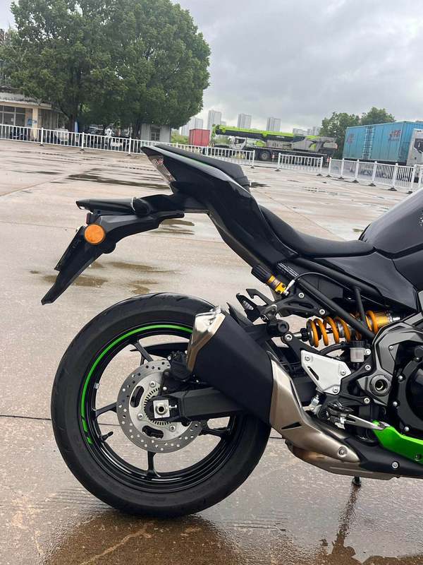 二手川崎Z900