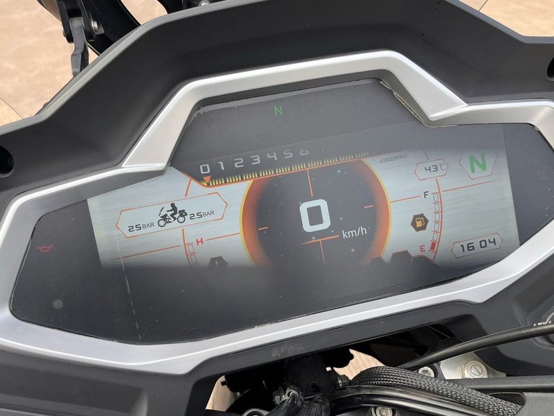 二手贝纳利1200GT