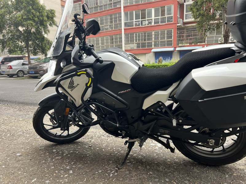 二手五羊本田猛鸷 CB190X