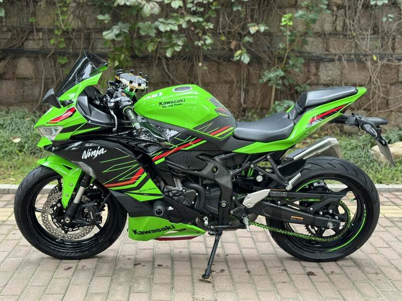 二手川崎ZX-4R