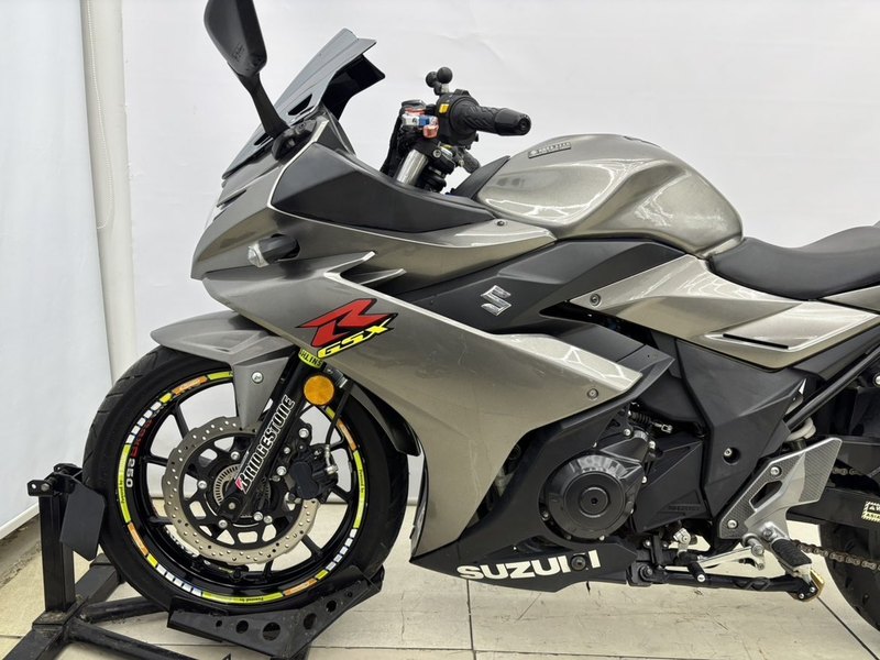二手豪爵铃木GSX250R