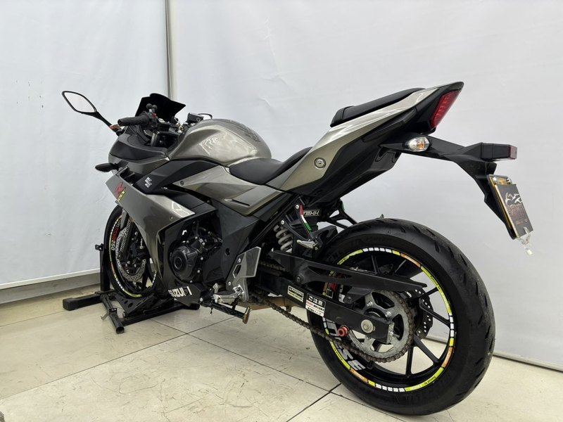 二手豪爵铃木GSX250R