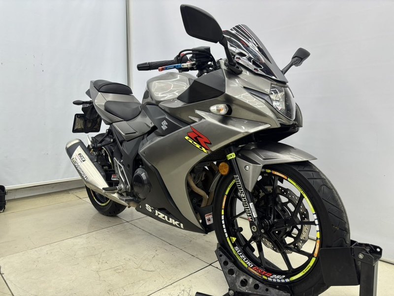 二手豪爵铃木GSX250R