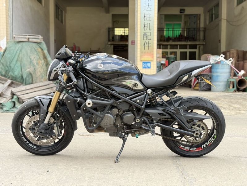 二手贝纳利752S