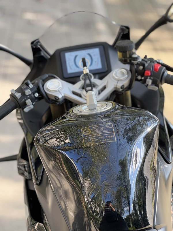 二手贝纳利龙卷风 Tornado 402R