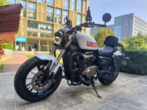 二手QJMOTOR闪300