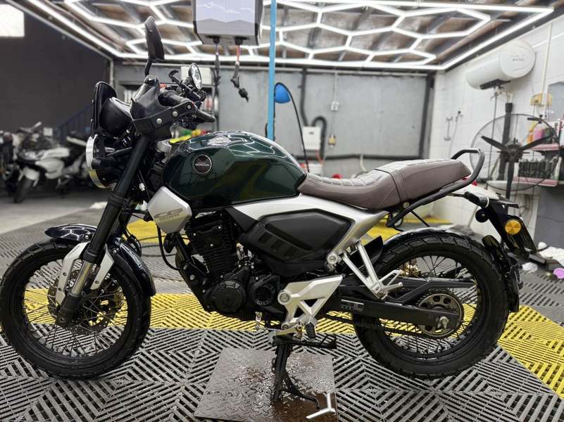 二手五羊本田鸷道 CB190SS