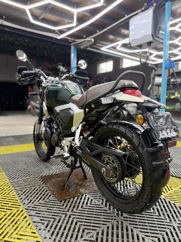 二手五羊本田鸷道 CB190SS