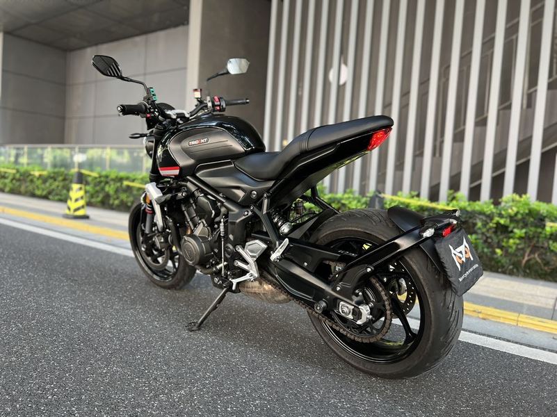 二手凯旋Trident 660