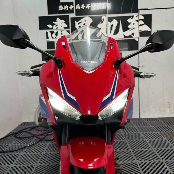 二手本田CBR400R