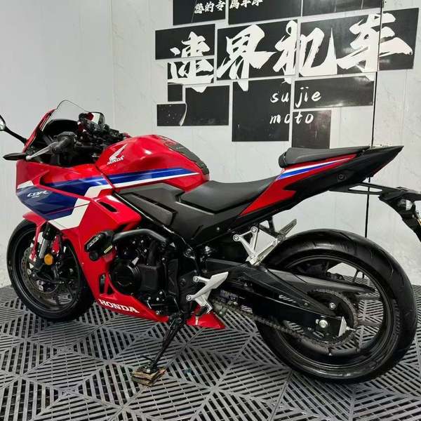 二手本田CBR400R