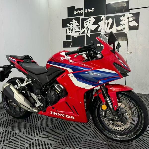 二手本田CBR400R