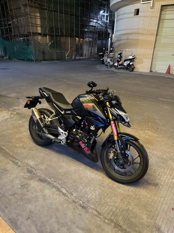 二手五羊本田CB190R 暴锋眼