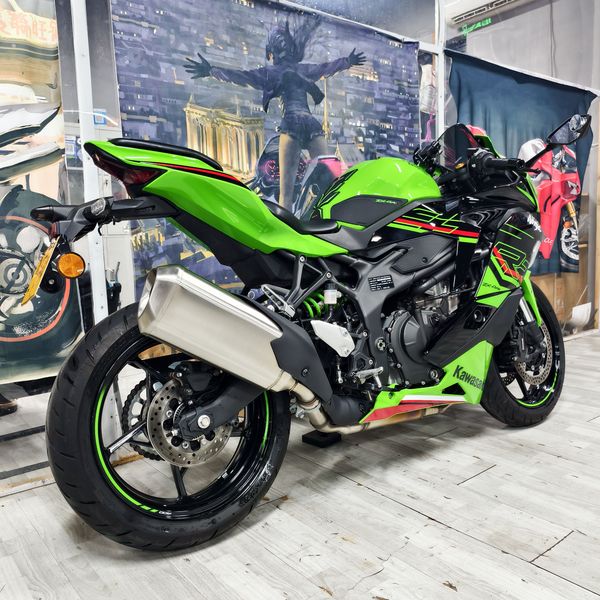 二手川崎ZX-4R