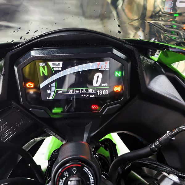 二手川崎ZX-4R