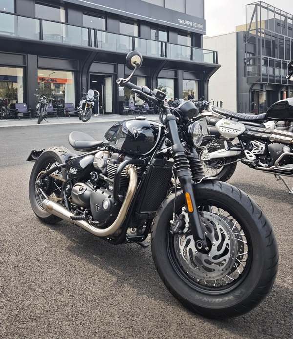 二手凯旋Bonneville Bobber