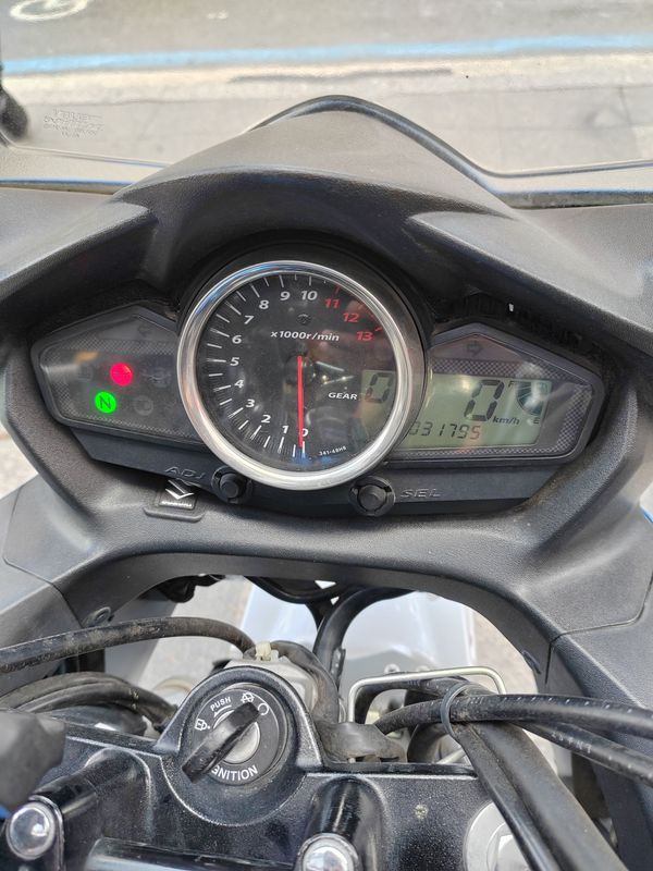 二手豪爵铃木骊驰 GW 250F