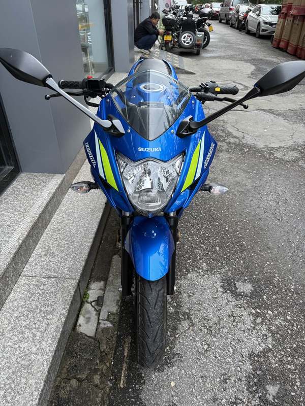 二手济南铃木极客飒 Gixxer 155