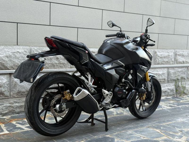 二手五羊本田CB190R 暴锋眼