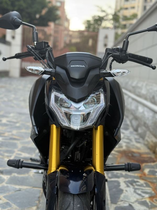 二手五羊本田CB190R 暴锋眼