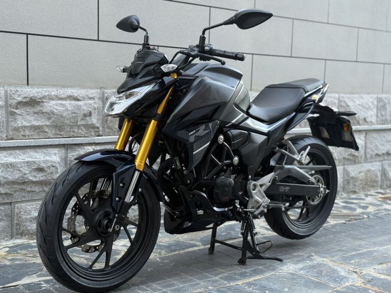二手五羊本田CB190R 暴锋眼