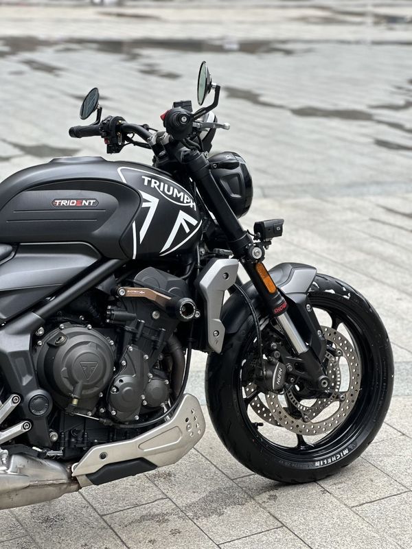 二手凯旋Trident 660