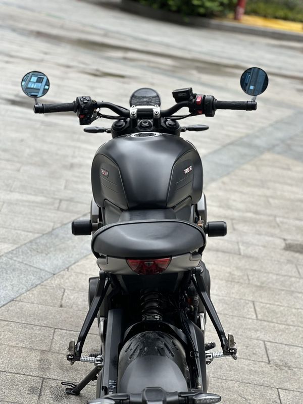 二手凯旋Trident 660