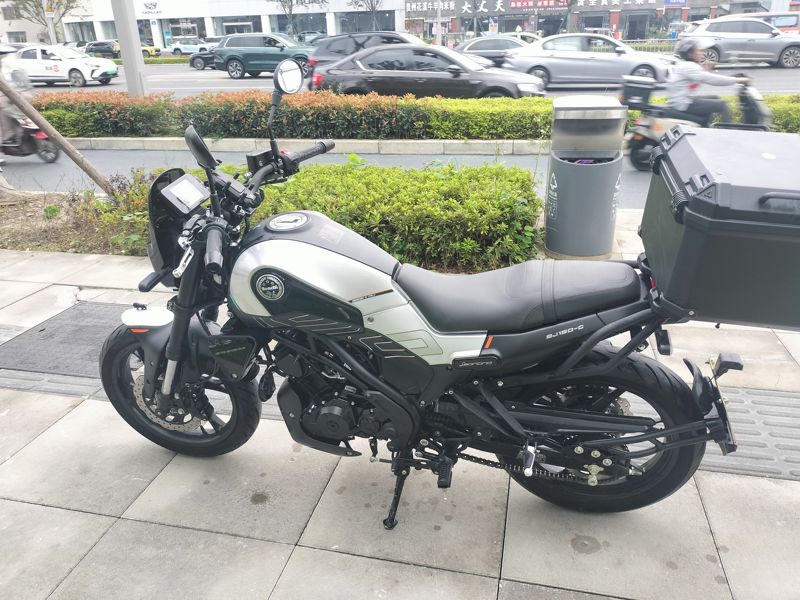 二手贝纳利幼狮 Leoncino 150