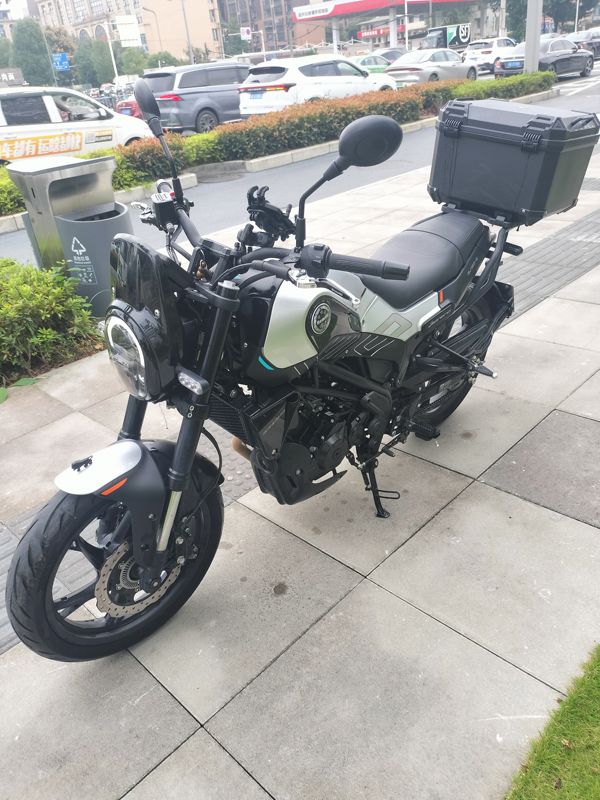 二手贝纳利幼狮 Leoncino 150