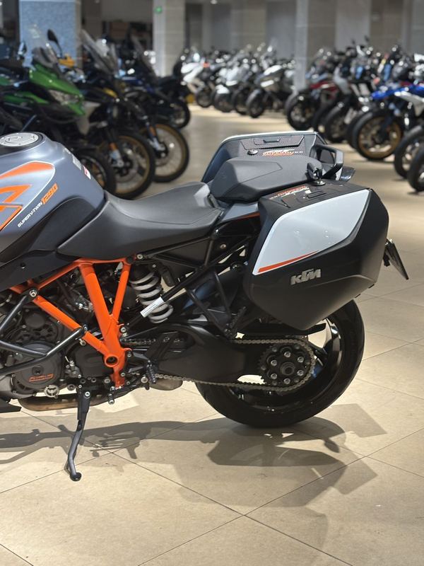 二手KTMR2R1290 Super Duke GT