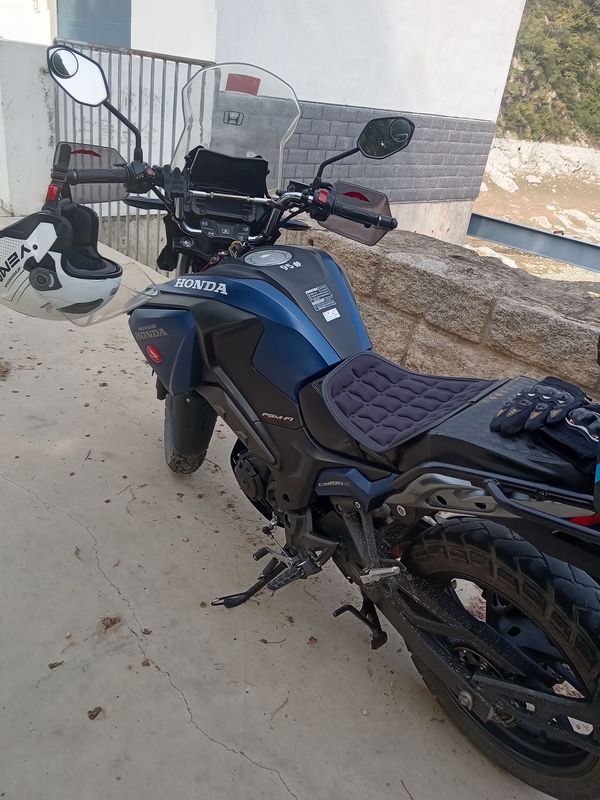 二手五羊本田猛鸷 CB190X