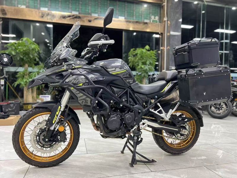 二手贝纳利金鹏 TRK502