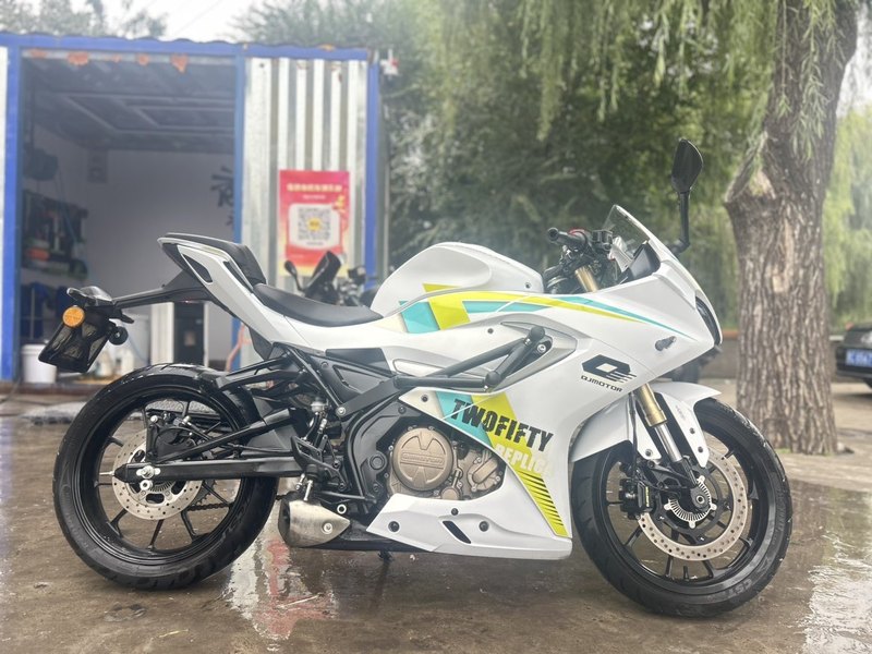 二手QJMOTOR赛250