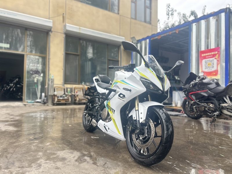 二手QJMOTOR赛250