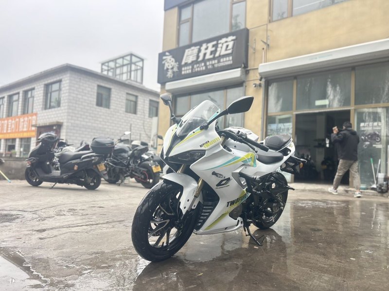 二手QJMOTOR赛250