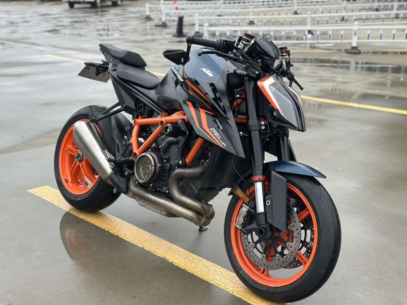 二手KTMR2R1290 Super Duke