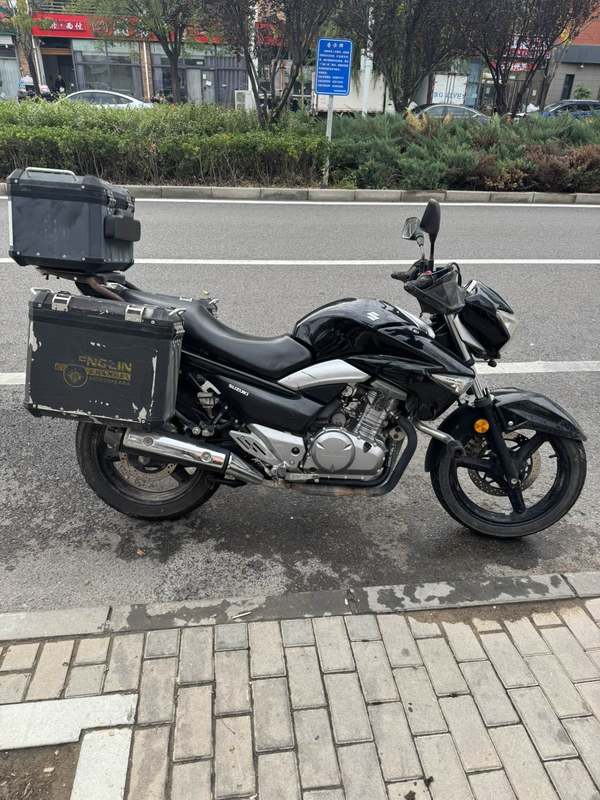二手豪爵铃木骊驰 GW250