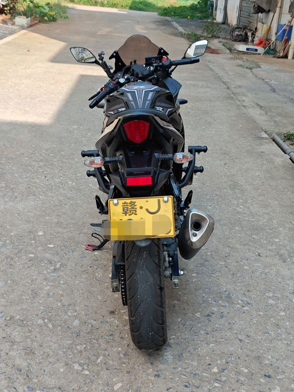 二手豪爵铃木GSX250R