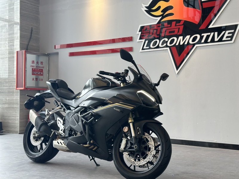 二手QJMOTOR赛800