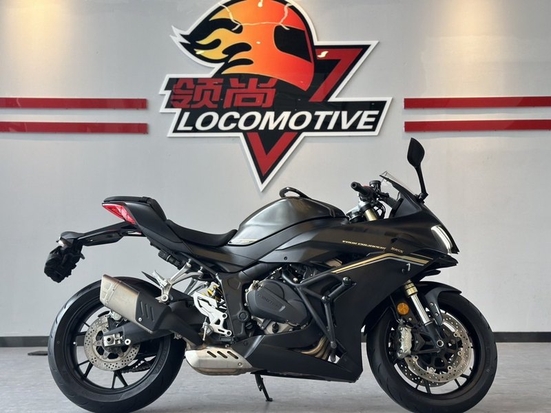 二手QJMOTOR赛800