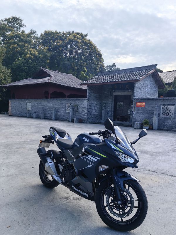 二手川崎Ninja 400
