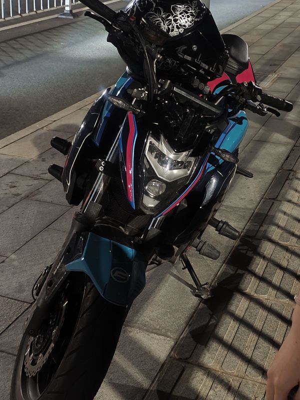 二手春风650NK