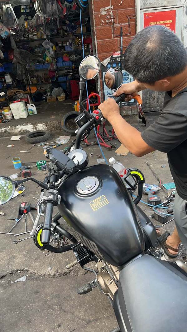 二手QJMOTOR闪300